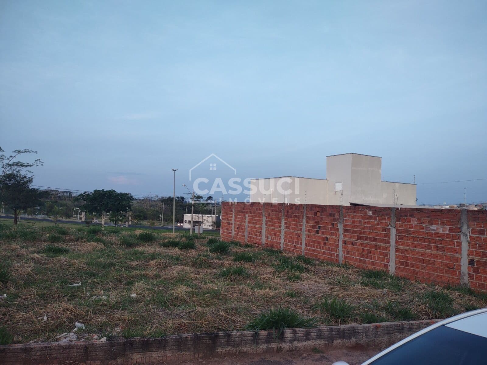 Excelente terreno à venda, com ótima localização em bairro aberto