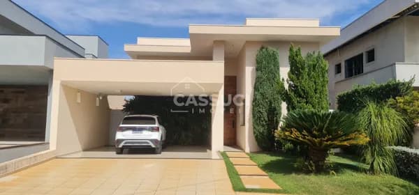 Casa à Venda, com 3 suítes, escritório no Condomínio Jardim Botânico em Bady Bassit