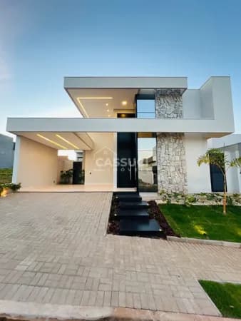 Casa à venda no Condomínio Village Provence, com 3 quartos, Piscina e Automação, ponto para carro Eletríco, em Rio Preto.