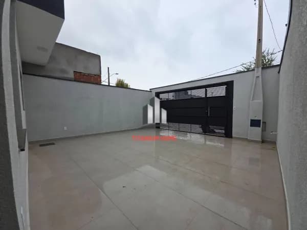 Casa de 3 sendo 1 suite em Hortolandia
