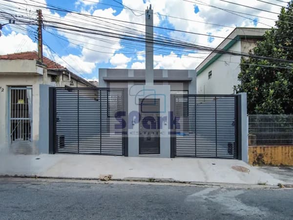 Casa Térrea Moderna - NOVA! - 3 dormitórios/ 2 vagas de garagem