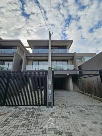 Casa de Condomínio em Atibaia - Recreio Maristela