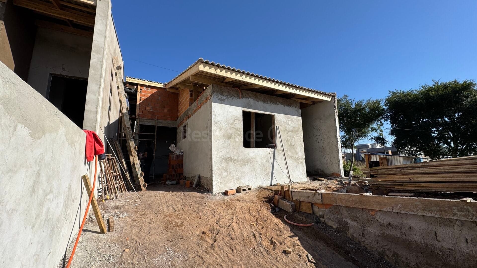 Casa Padrão com 2 Dormitórios disponível para venda