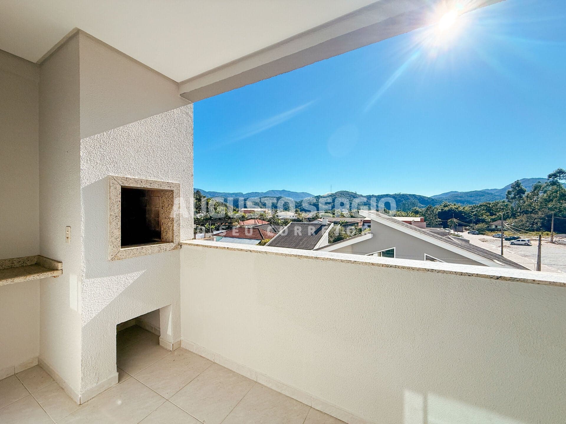 APARTAMENTO COM 3 QUARTOS EM NOVA TRENTO