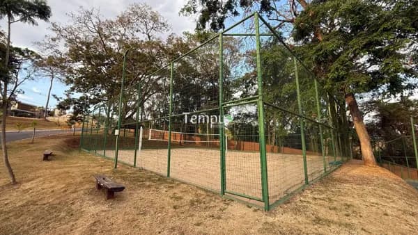 Exclusividade, sofisticação e lazer completo uma casa térrea com 3 suítes no Condomínio Vale Verde
