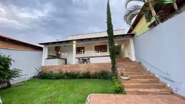 Sobrado de 4 Quartos c/02 Suítes no Setor Jaó