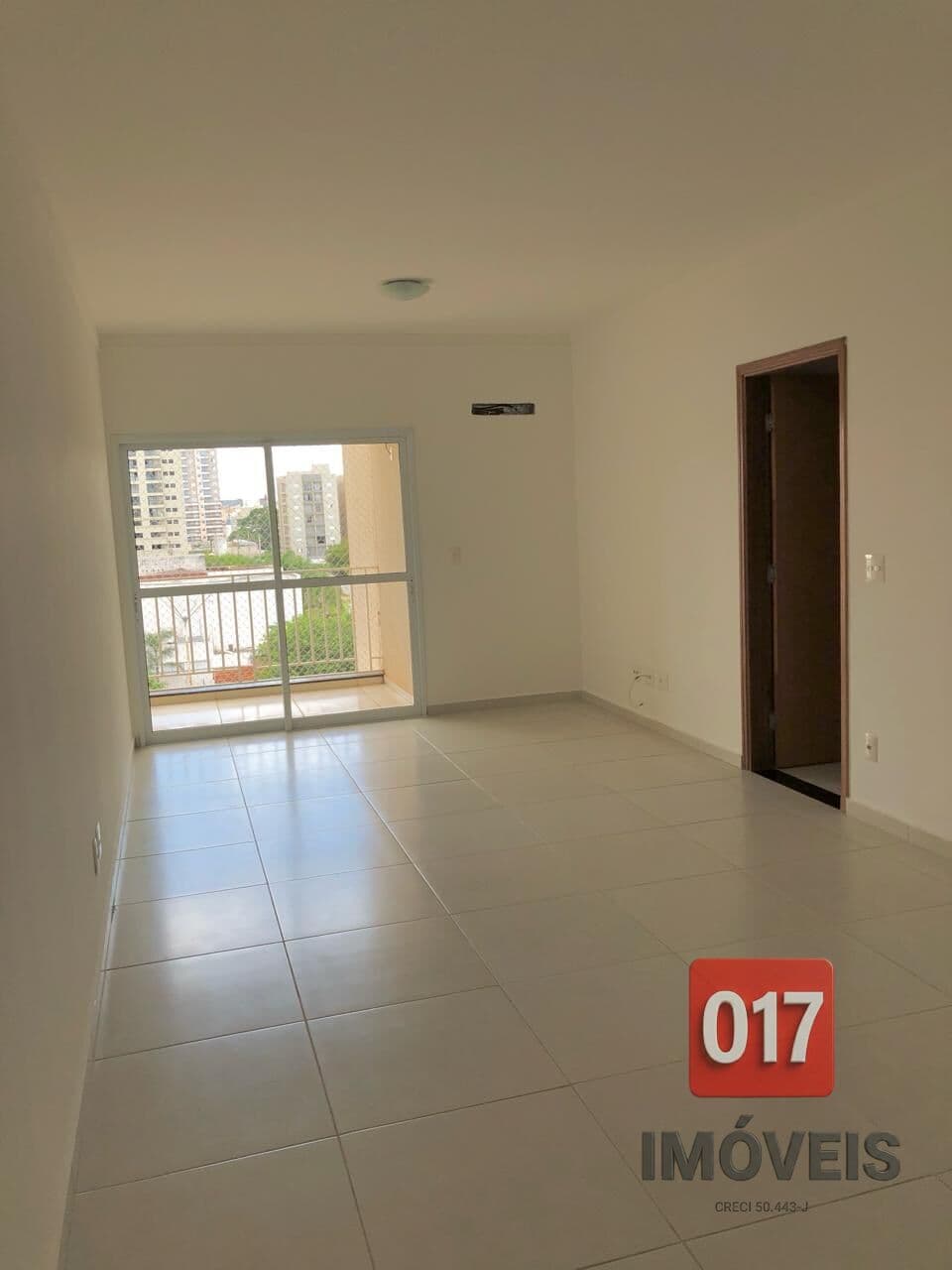 Apartamento à venda com 3 dormitórios e suíte no Jardim Urano em São José do Rio Preto