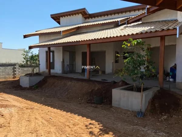 Casa no Bosque dos Ipês, região do Iate Clube de Campinas em Americana/SP