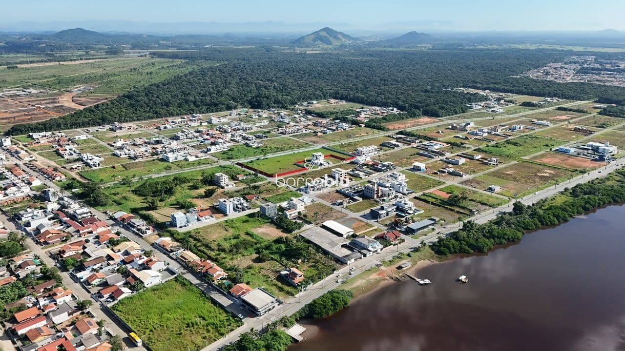 Terreno frente avenida 60 x 30 metros - 1800m² - Nova Barra Velha