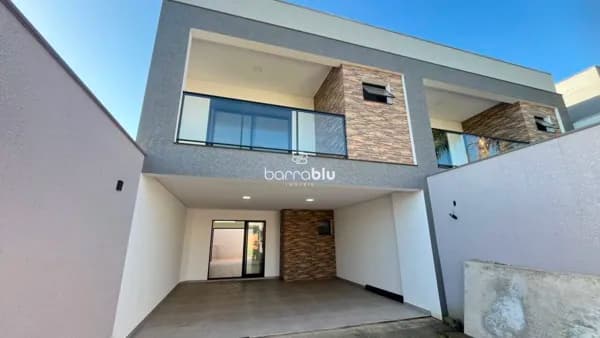 Sobrado com 3 quartos (1 suíte master) 160m² – Nova Barra Velha