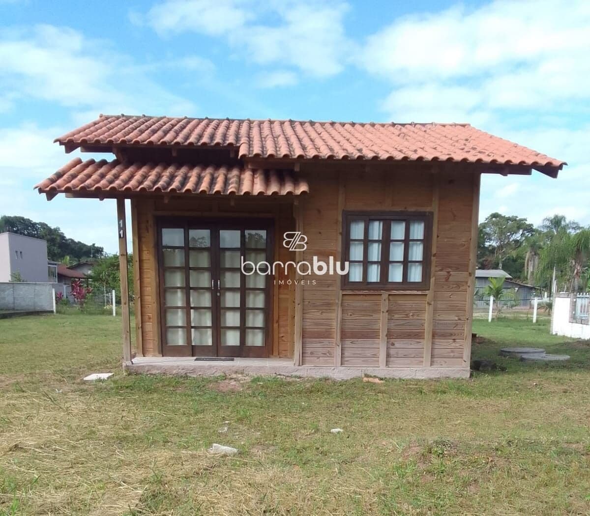 Casa com 2 dormitórios na Vila da Glória - São Francisco do Sul