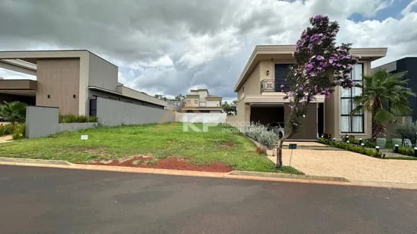 Terreno à Venda no Residencial Alto do Castelo - Ribeirão Preto / SP