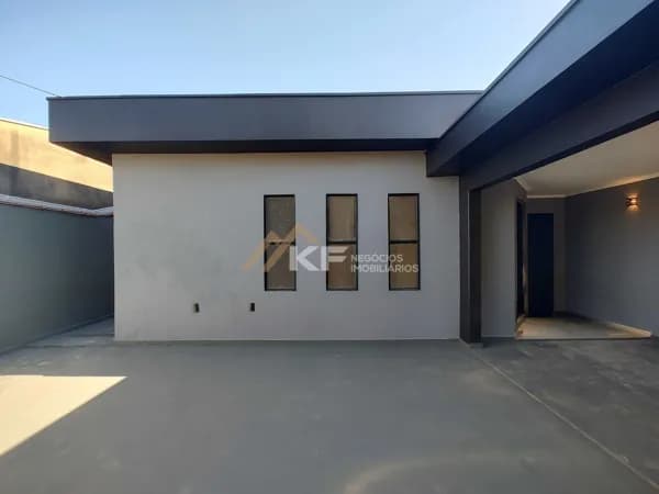 Casa reformada à venda 3 Quartos e quintal no Planalto Verde - Ribeirão Preto /SP