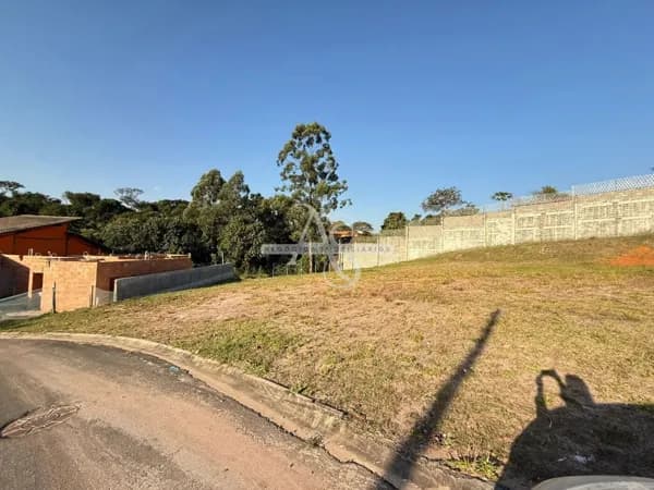 TERRENO A VENDA CONDOMINIO BELA VITTA - CORRUPIRA - JUNDIAI