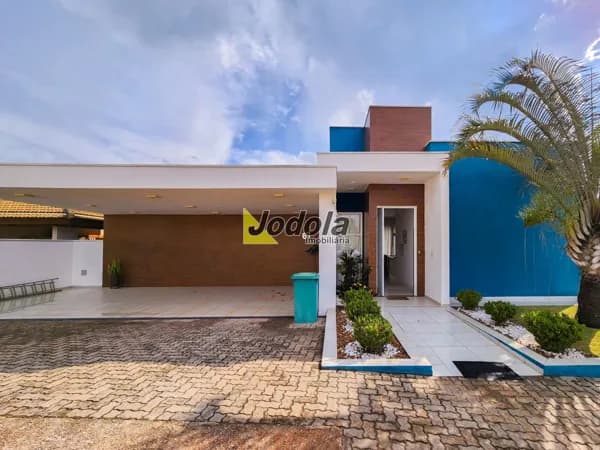 Casa de Alto Padrão para Locação