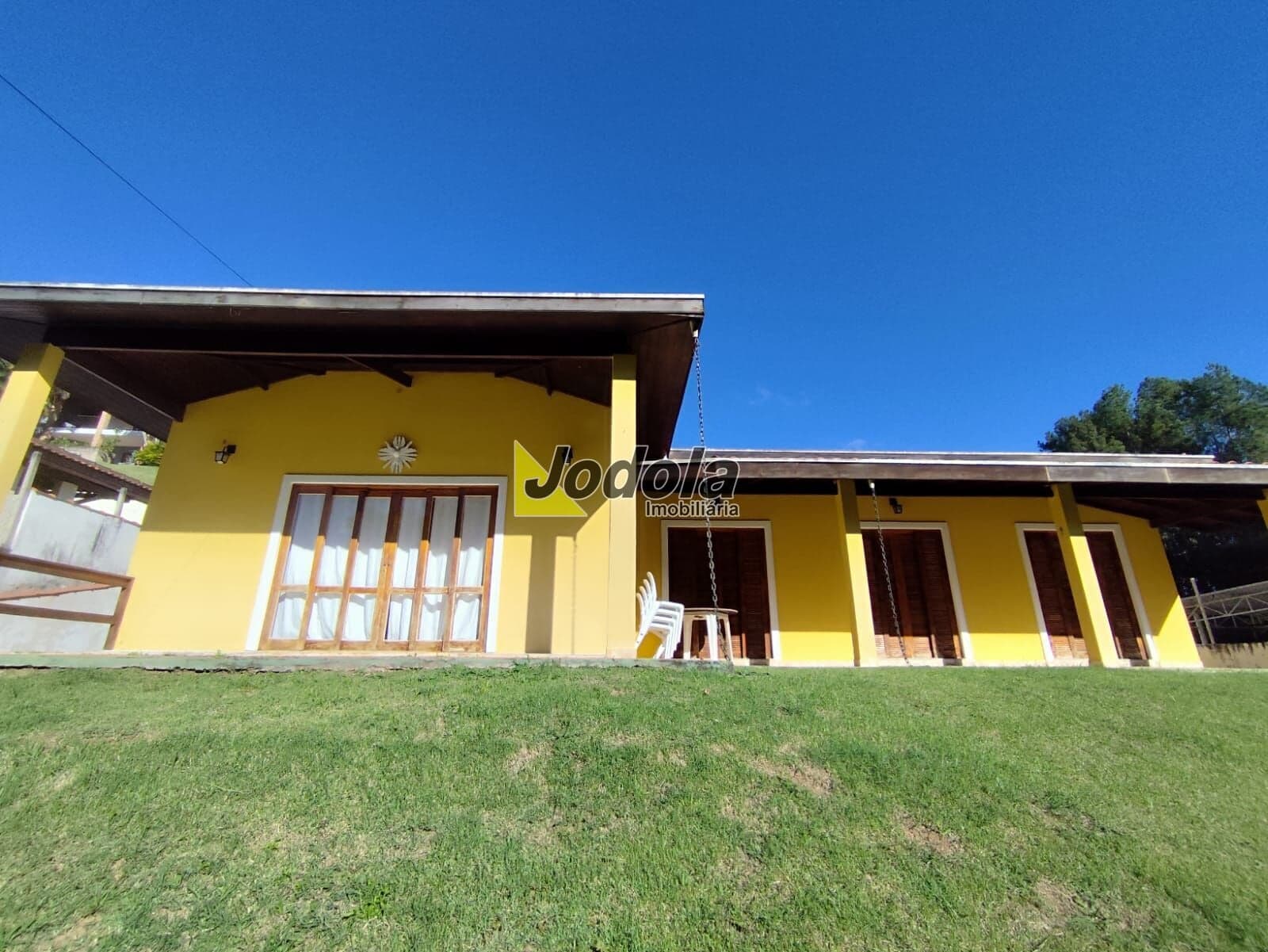 Casa Térrea à Venda | Condomínio Alpes de Guararema