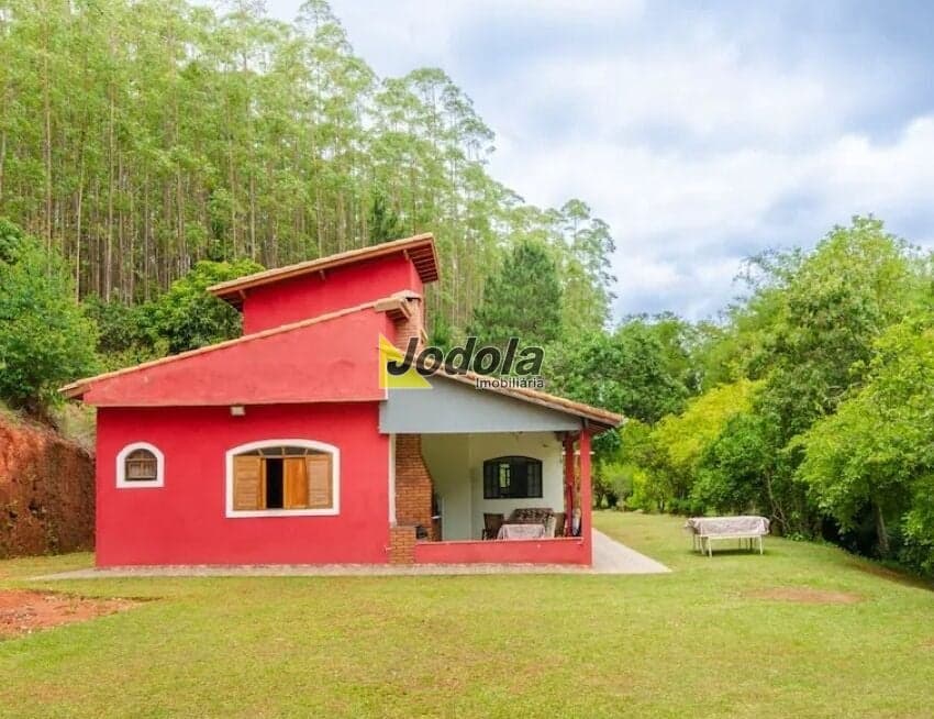 Chácara á venda em Santa Branca - Divisa com Guararema