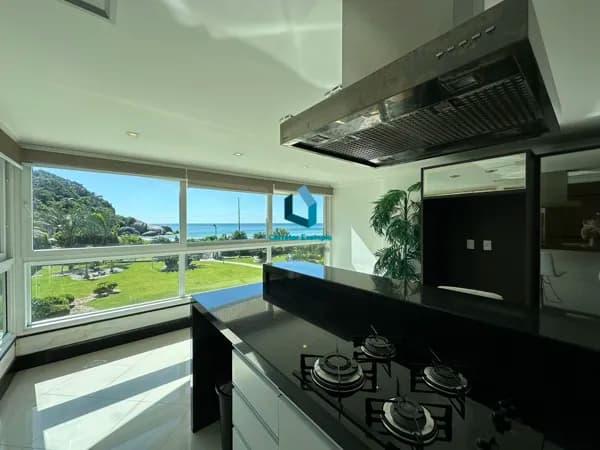Apartamento Alto Padrão Vista Mar em Bombas