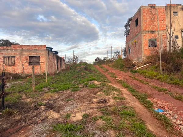 🚀 Galpão à Venda em Igarapé | Excelente Localização para Empresa ou Produção | R$ 110 Mil