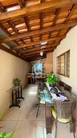 Casa à Venda no Macedo Teles I – 2 Dormitórios, Churrasqueira e Aceita Permuta