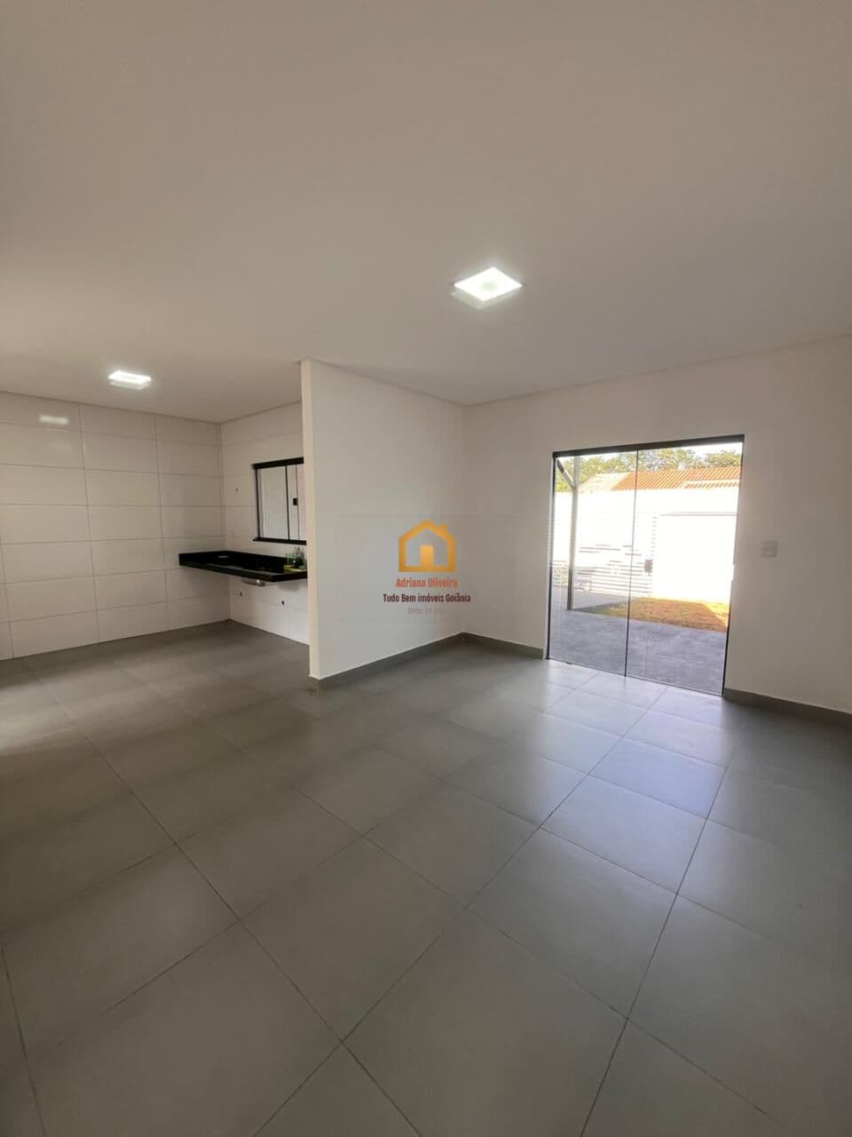 Casa 2 Quartos à Venda Setor Buriti Sereno - Aparecida de Goiânia GO