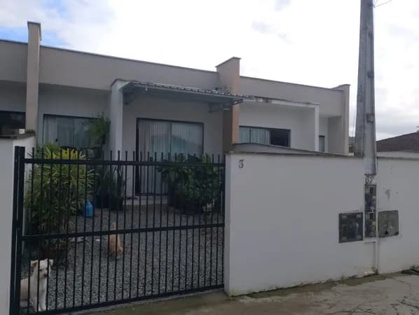 Geminado com 1 suíte + 2 quartos no bairro Avaí em Guaramirim