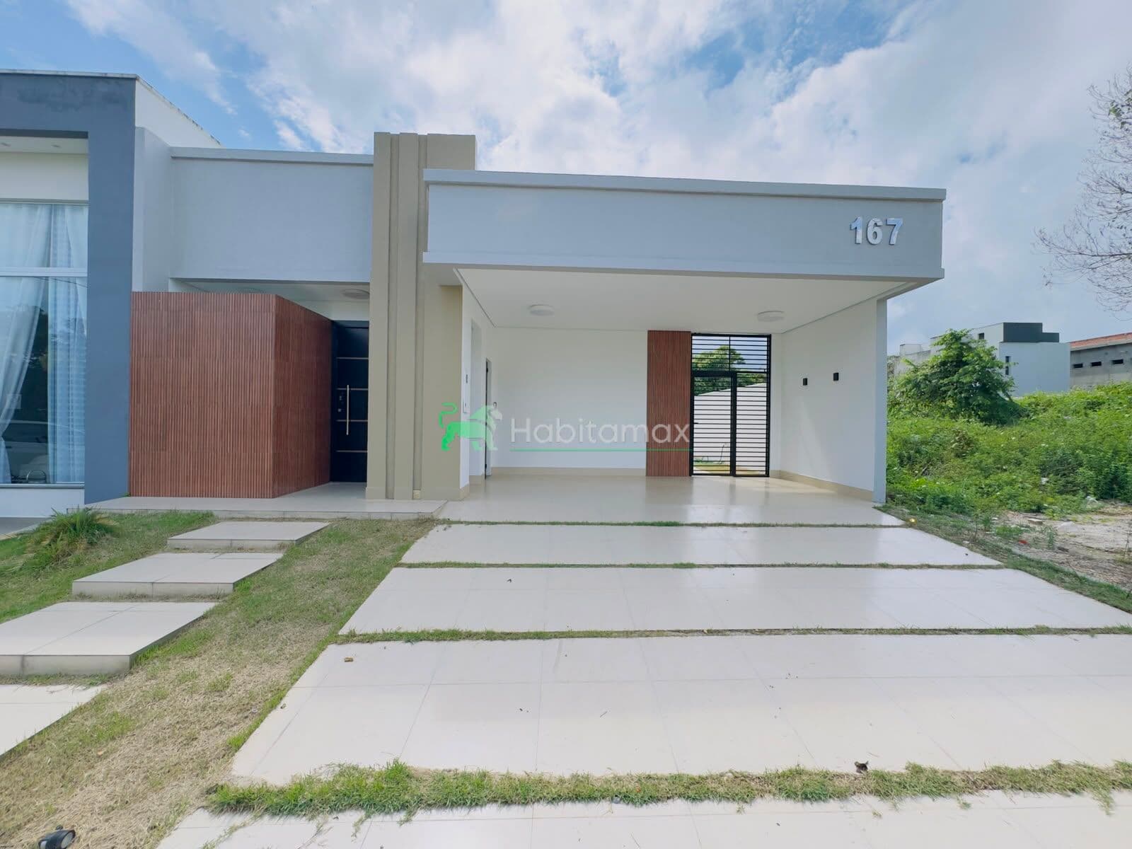 Casa nova térrea com piscina e cascata no Condomínio Vivendas das Marinas, 3 suítes. Financia!