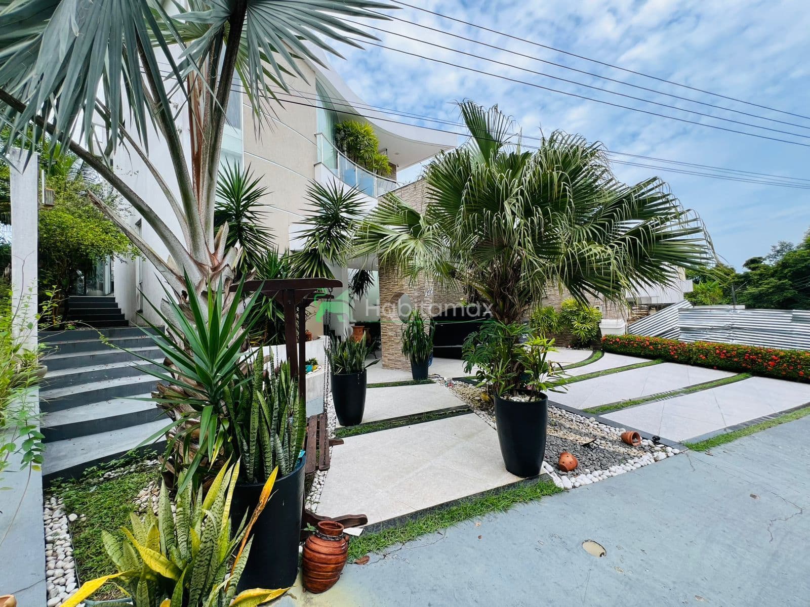 🏡 Casa Duplex de Alto Padrão – Reserva Parque, Ponta Negra | 4 Suítes (1 Master)