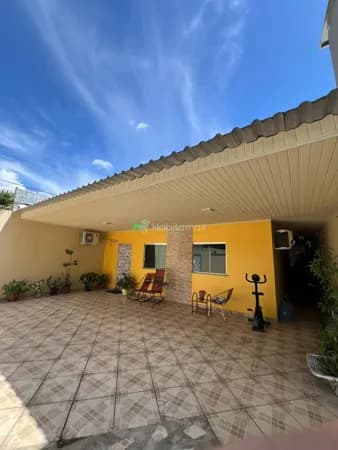 CASA NO PARQUE DEZ POR APENAS R$ 395 MIL – LOCALIZAÇÃO PRIVILEGIADA E PRONTA PARA MORAR