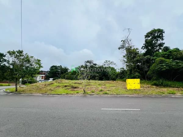 Oportunidade única! Lotes ideais para galpões e empresas no Villa Suíça – Tarumã!