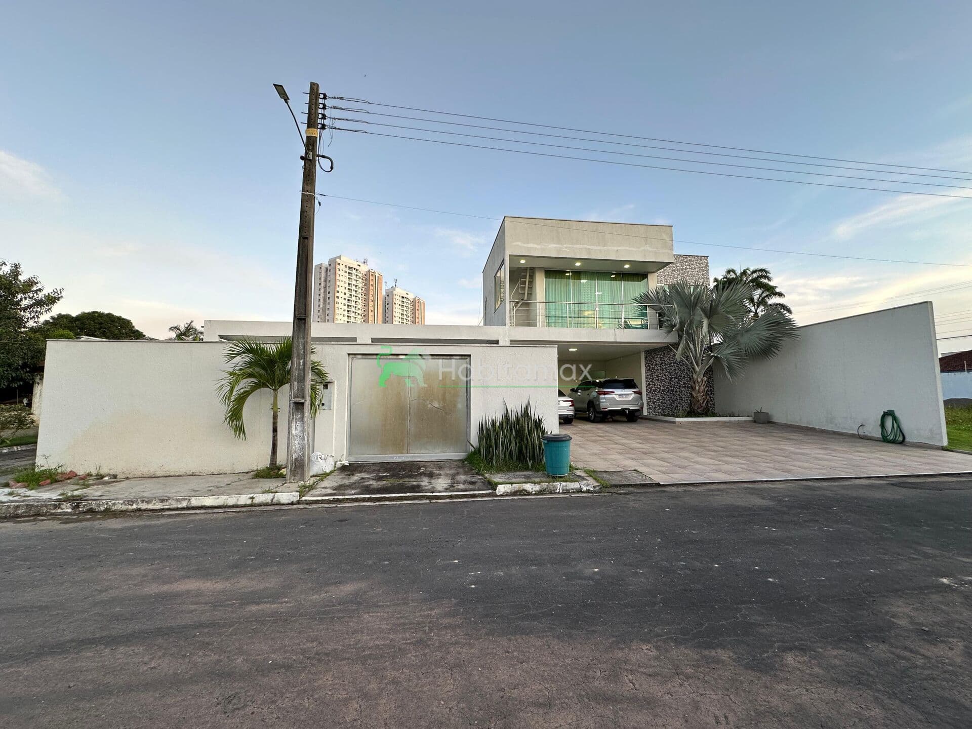 🏡 Casa à Venda no Condomínio Ponta Negra 1 – Sofisticação e Conforto
