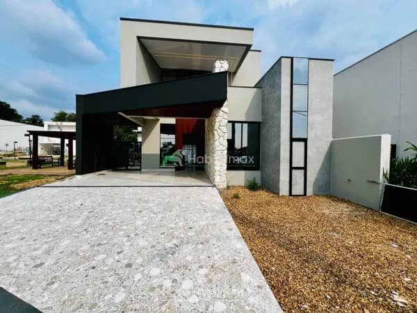 Elegância e Conforto em Uma Casa Exclusiva com 3 suítes no Condomínio Mosaico – Ponta Negra!