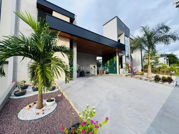 Casa à venda no Condomínio Vivendas das Marinas, bairro Ponta Negra - Manaus/AM, OESTE
