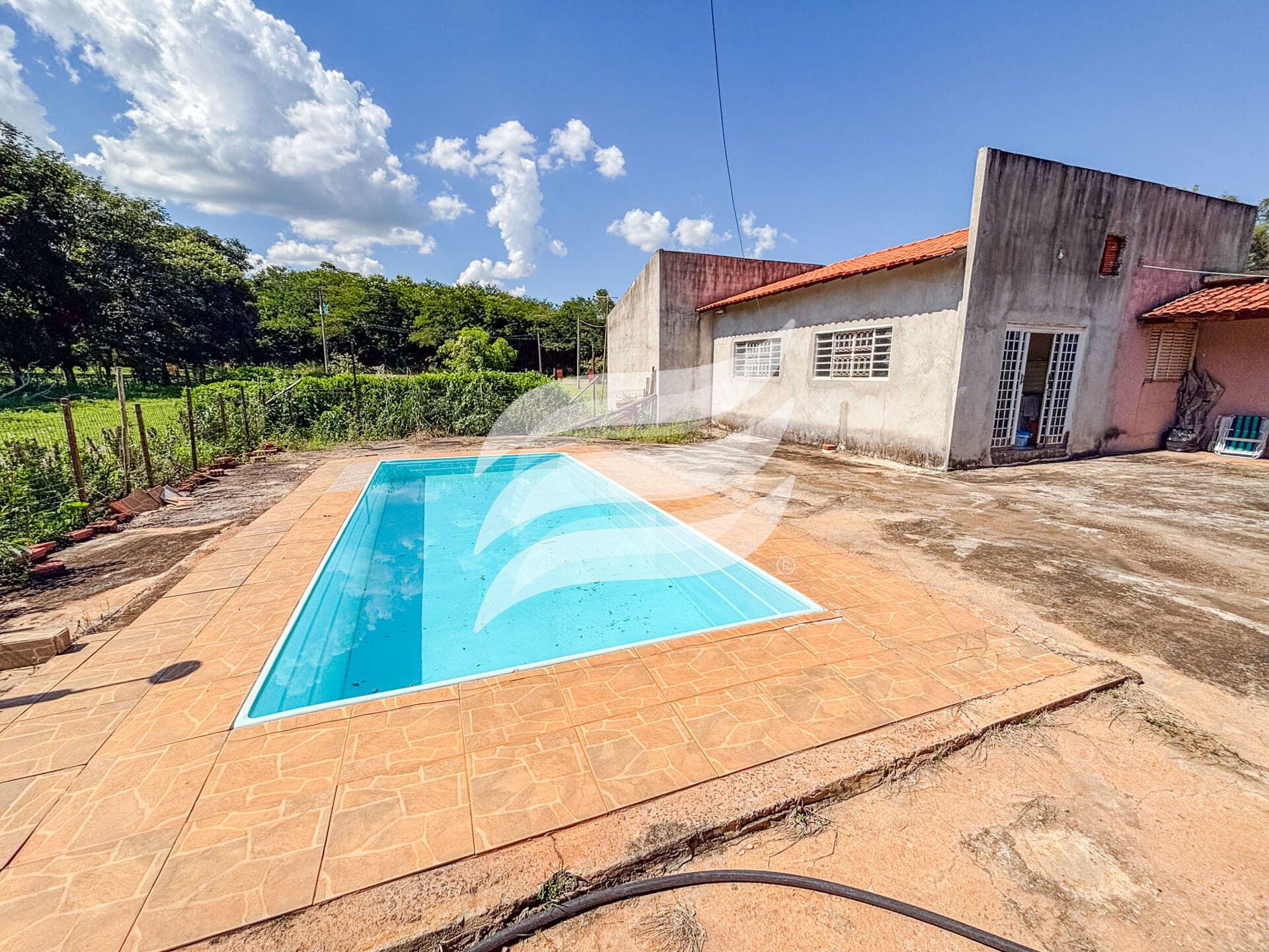 Chácara com 5.760 m² à venda próxima ao bairro Chácaras Califórnia em Araçatuba