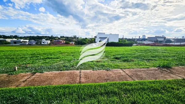 Terreno de 400 m² à venda no condomínio Royal Boulevard, Araçatuba/SP