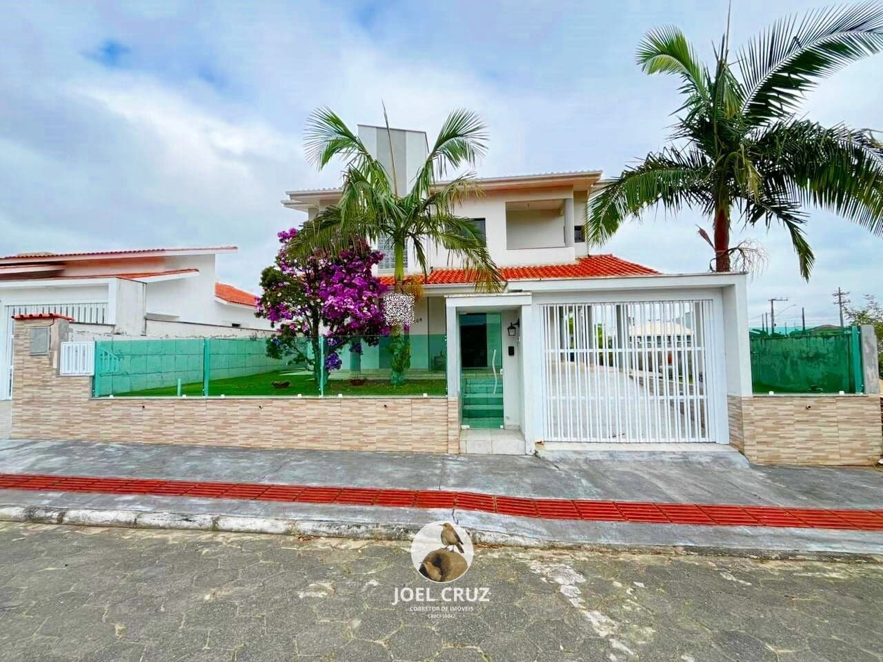 Sobrado em Jaguaruna - Centro