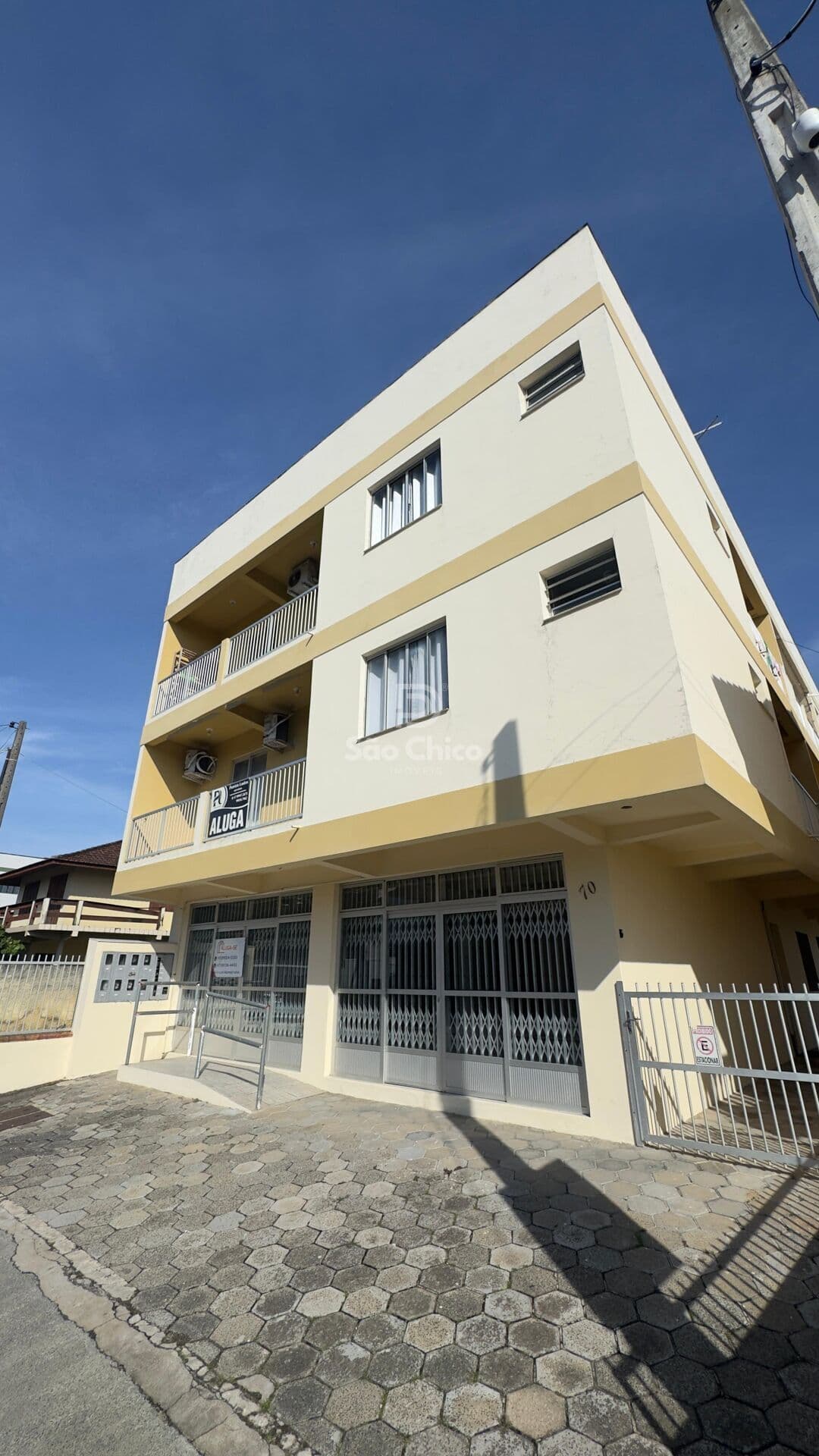 🏡 APARTAMENTO COM 3 QUARTOS