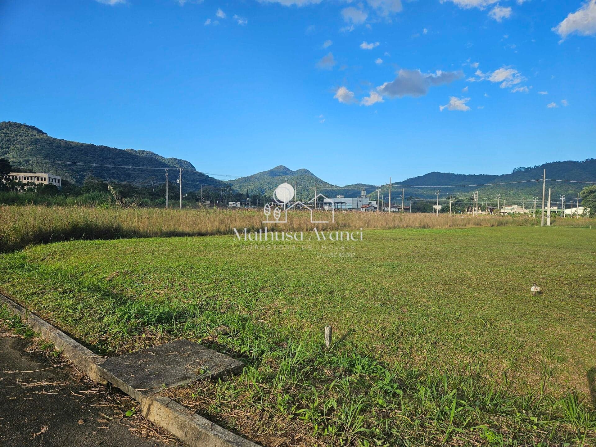 Terreno próximo a Prefeitura de Schroeder no bairro Centro