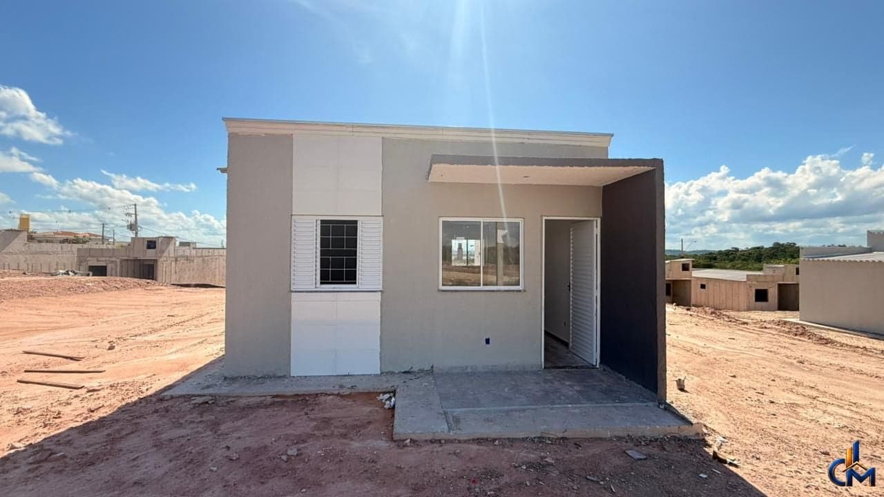 CASA NO CHAPEU DO SOL