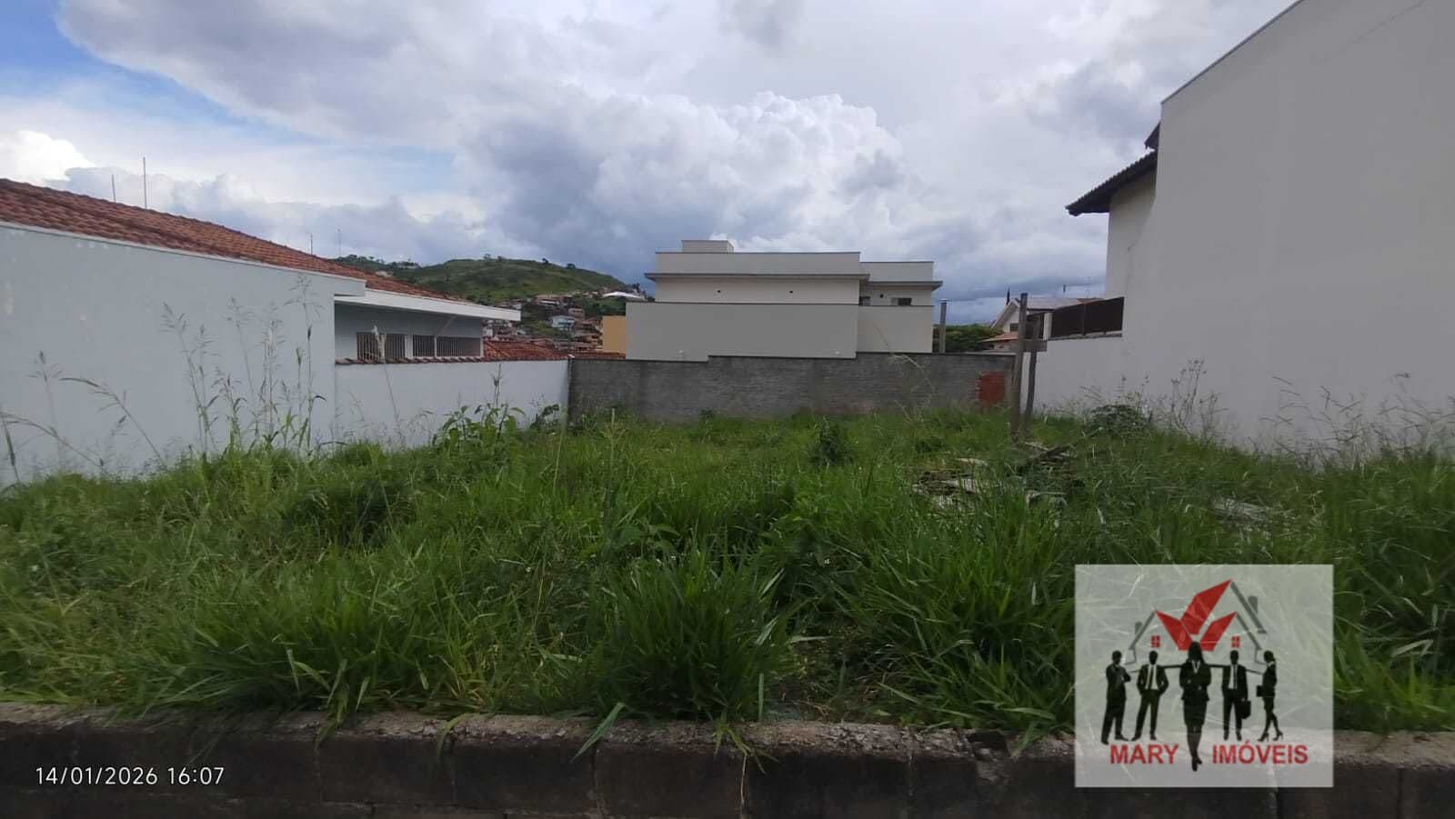 Lote/Terreno em Poços de Caldas - Parque Primavera