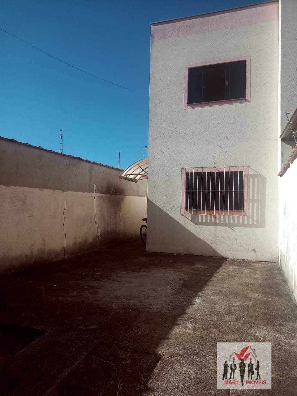 Sobrado em Poços de Caldas - Jardim Aeroporto
