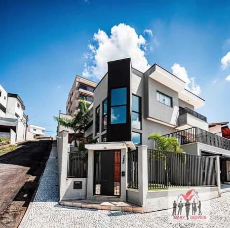 Casa em Poços de Caldas - Residencial Morumbi