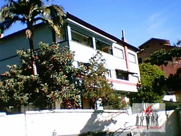 Casa em Poços de Caldas - Jardim dos Estados