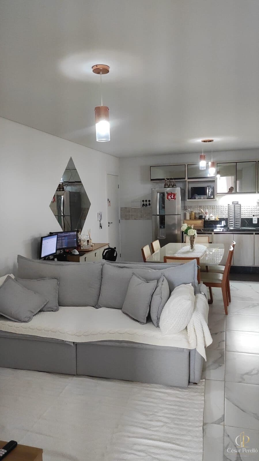 Apartamento com 2 Dormitórios e Suíte nos Ingleses | Florianópolis
