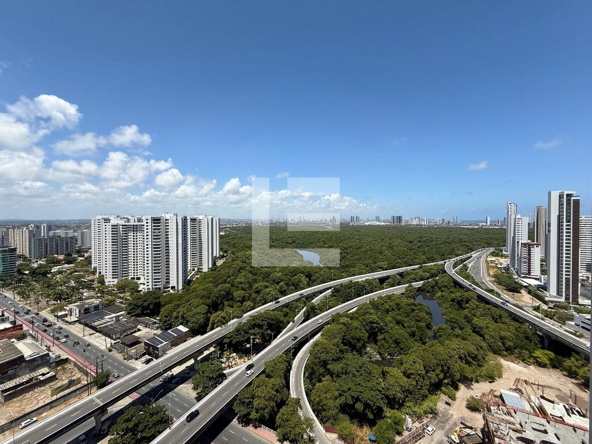Apartamento de 59 m² | 2 quartos, sendo 1 suíte no Maria Emília em Boa Viagem – Andar alto, ventilado e impecável