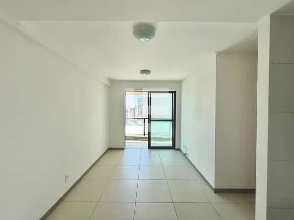 Apartamento de 59 m² para locação no Maria Lígia – Andar alto, ventilado e impecável