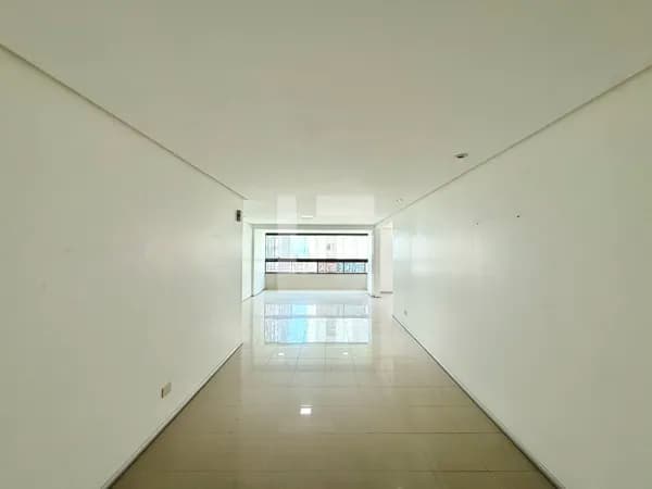 Apartamento à venda na Rua dos Navegantes | 160 m², 3 quartos e vista-mar