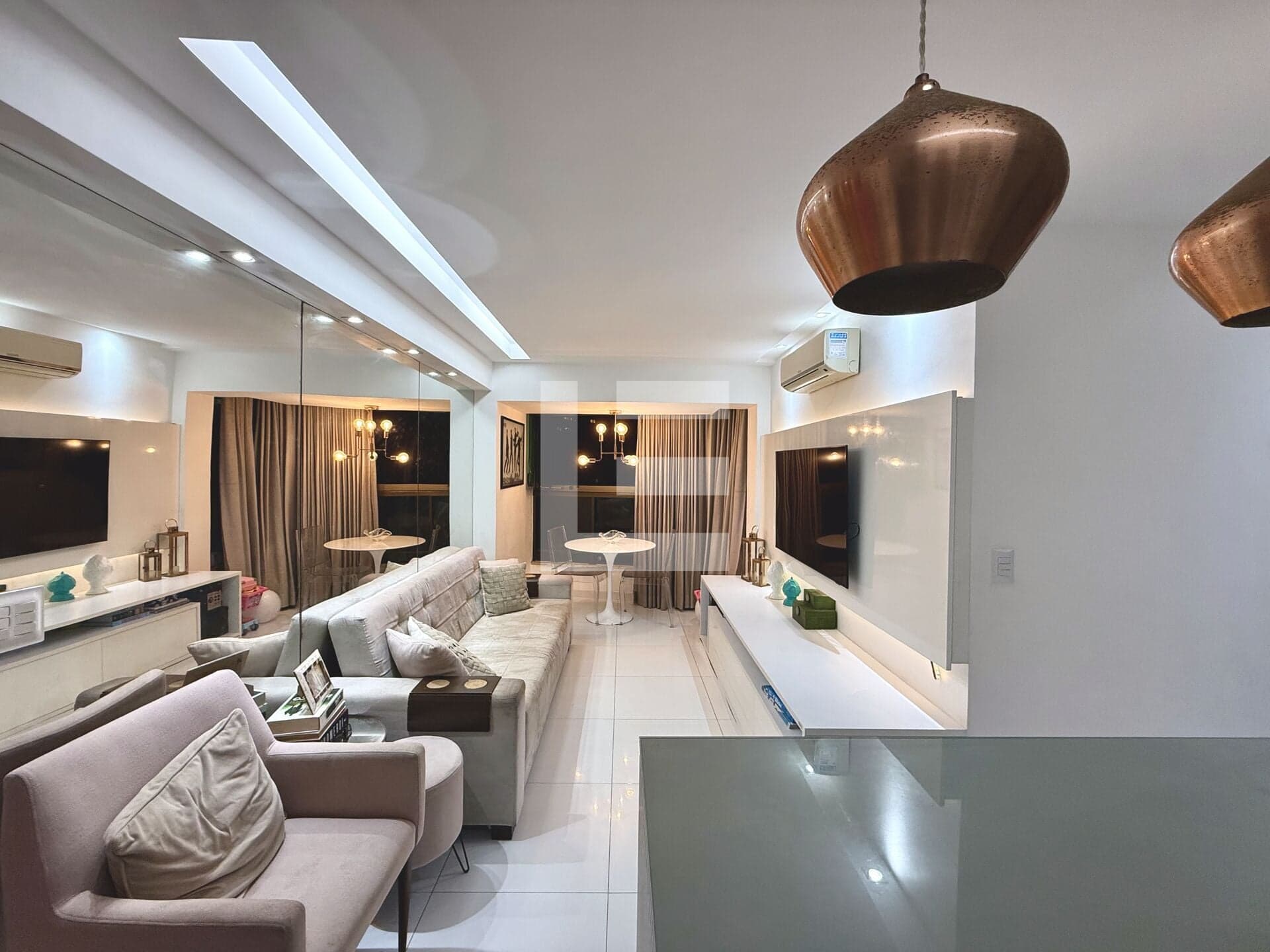 Plaza Royale Residence | Apartamento com 2 quartos à venda em Boa Viagem