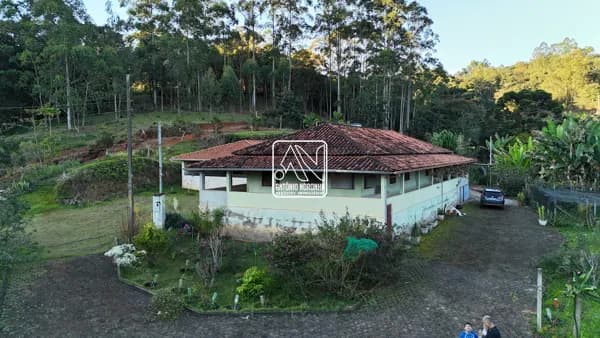 Fazenda/Sítios/Chácaras em Conselheiro Lafaiete - Área Rural de Conselheiro Lafaiete