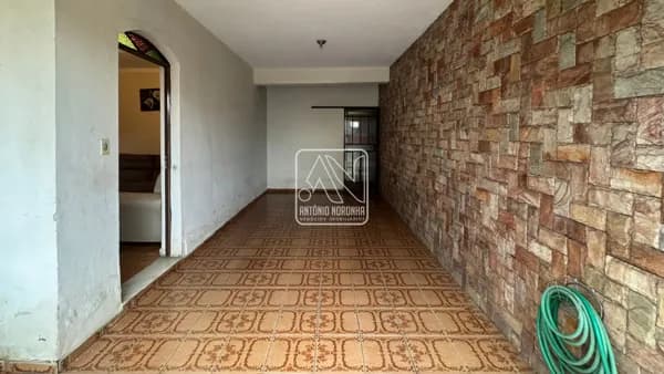 Casa em Conselheiro Lafaiete - São João